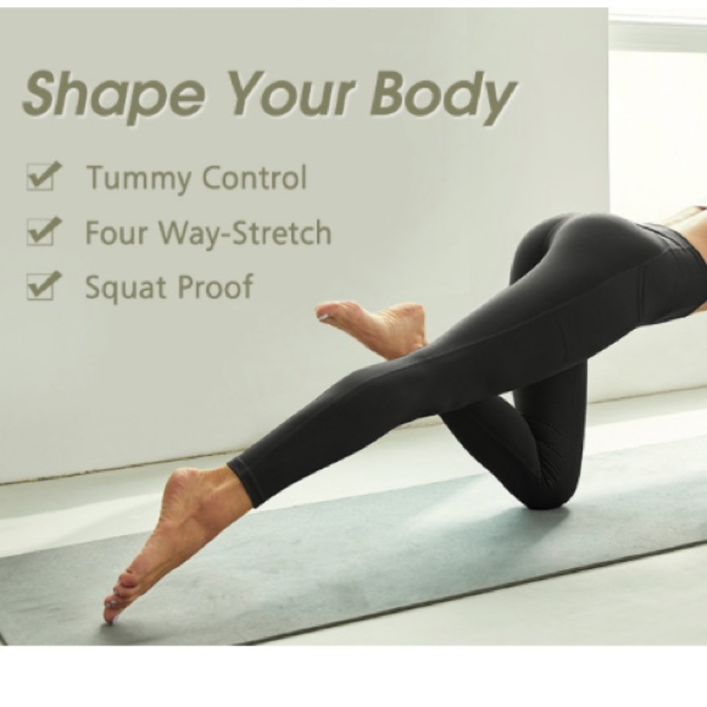 NWT black yoga pants with pockets
